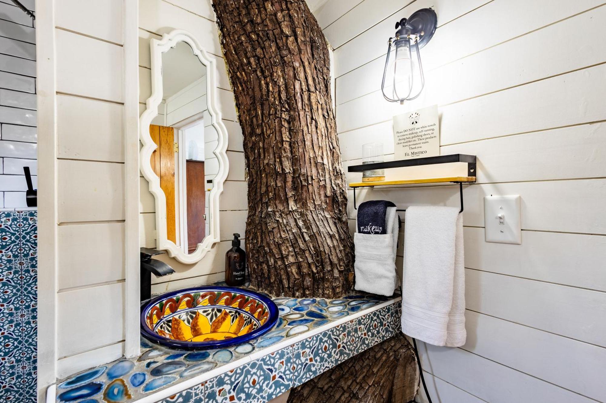 Villa Ashley'S Treehouse At El Mistico Ranch Nogal Esterno foto